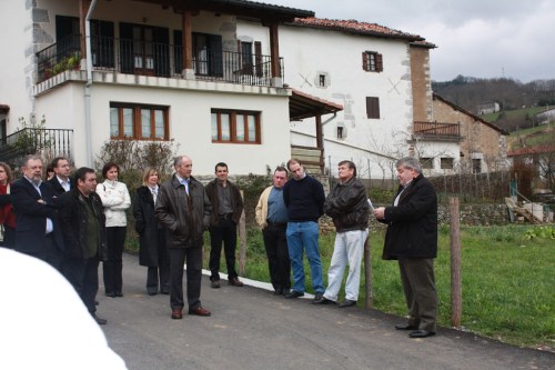 En Igantzi, cuando el alcalde pronunciaba su discurso