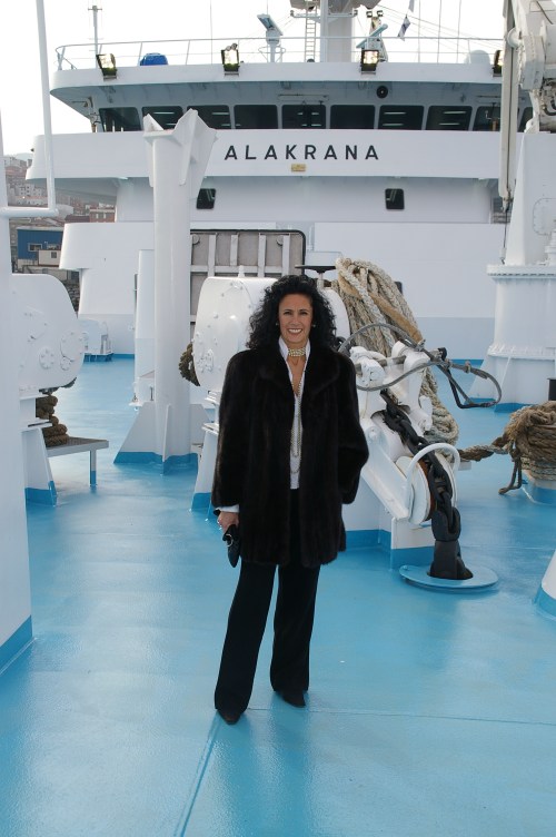 Una modelo bermeana en el Alakrana, el día de su inauguración