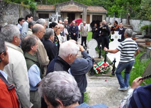 Ohorezko aurreskua dantzatu den unean