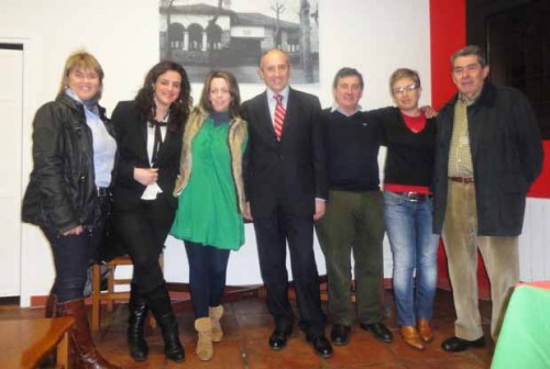 DSC03922 copia Igorreko batzokiaren mahaiko kideekin